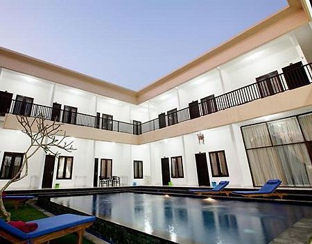 Seminyak Point Guest House Extérieur photo